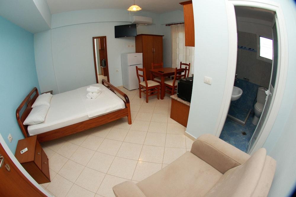Vila Mihasi Ksamil Exteriör bild