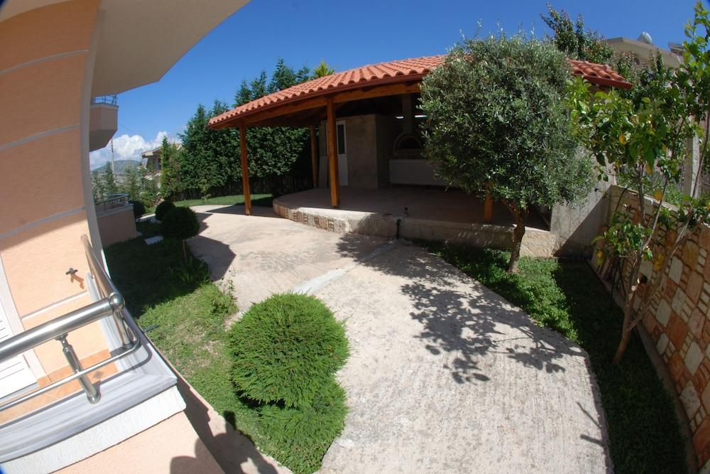 Vila Mihasi Ksamil Exteriör bild